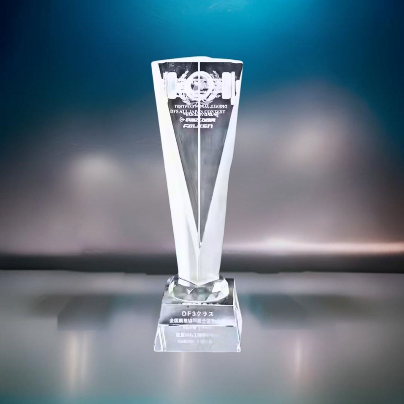 CG 134 (4) Round Crystal Plate CG 104 - Image 1